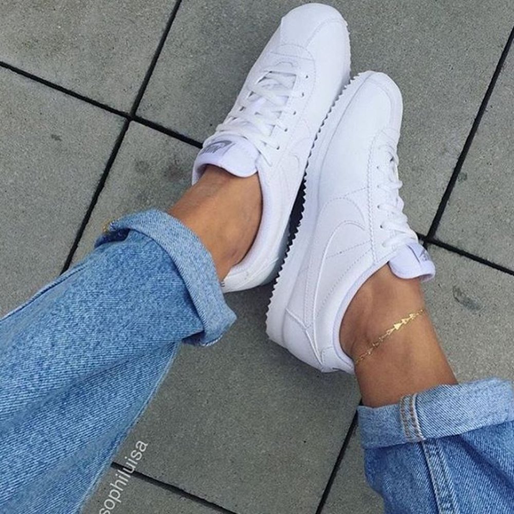 NIKE ALL WHITE CORTEZ SNEAKERS SIZE 7.5